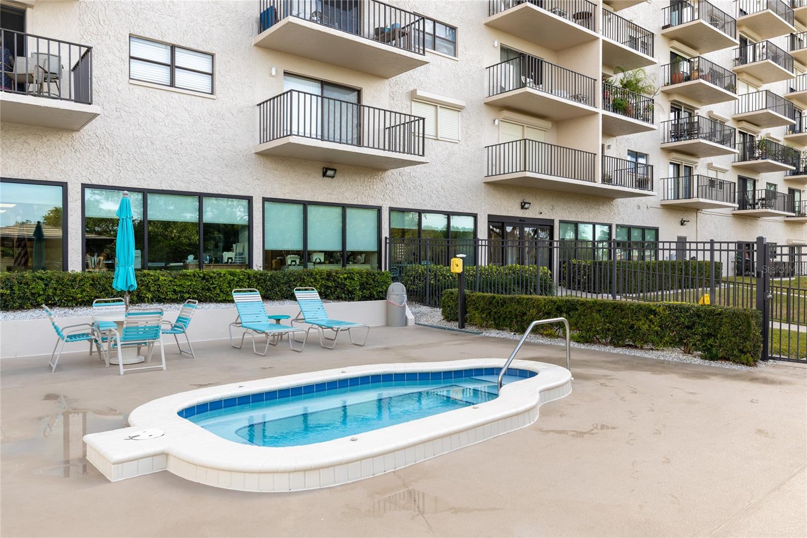 CHATEAU TOWER CONDO - Residential