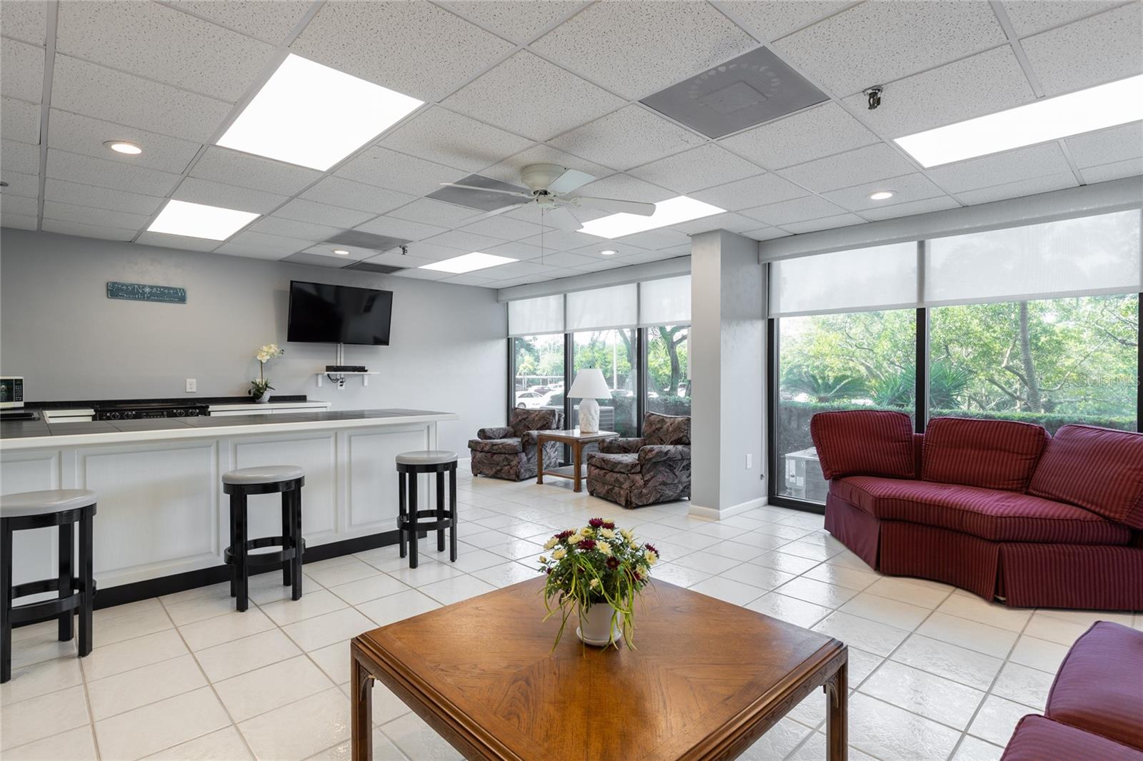 CHATEAU TOWER CONDO - Residential