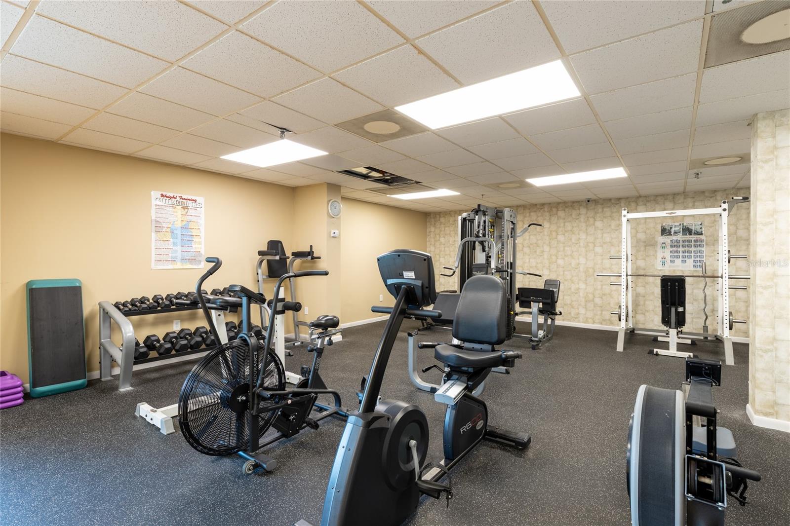 CHATEAU TOWER CONDO - Residential