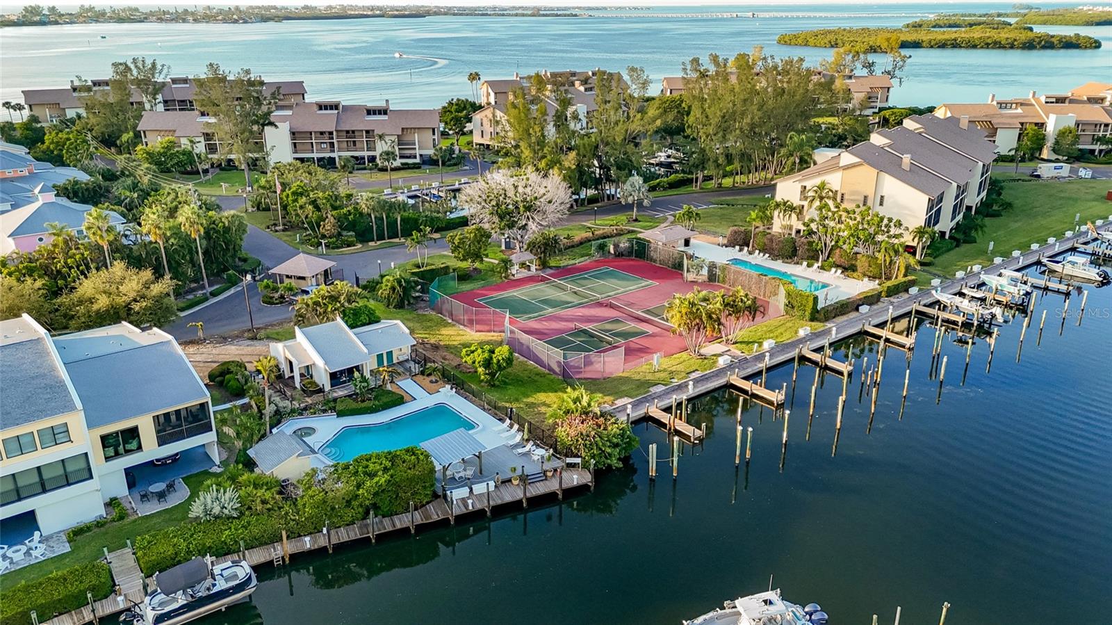 MARINERS COVE CONDO PH I - Residential