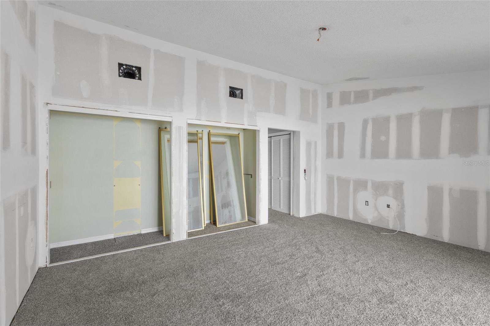 MARINERS COVE CONDO PH I - Residential