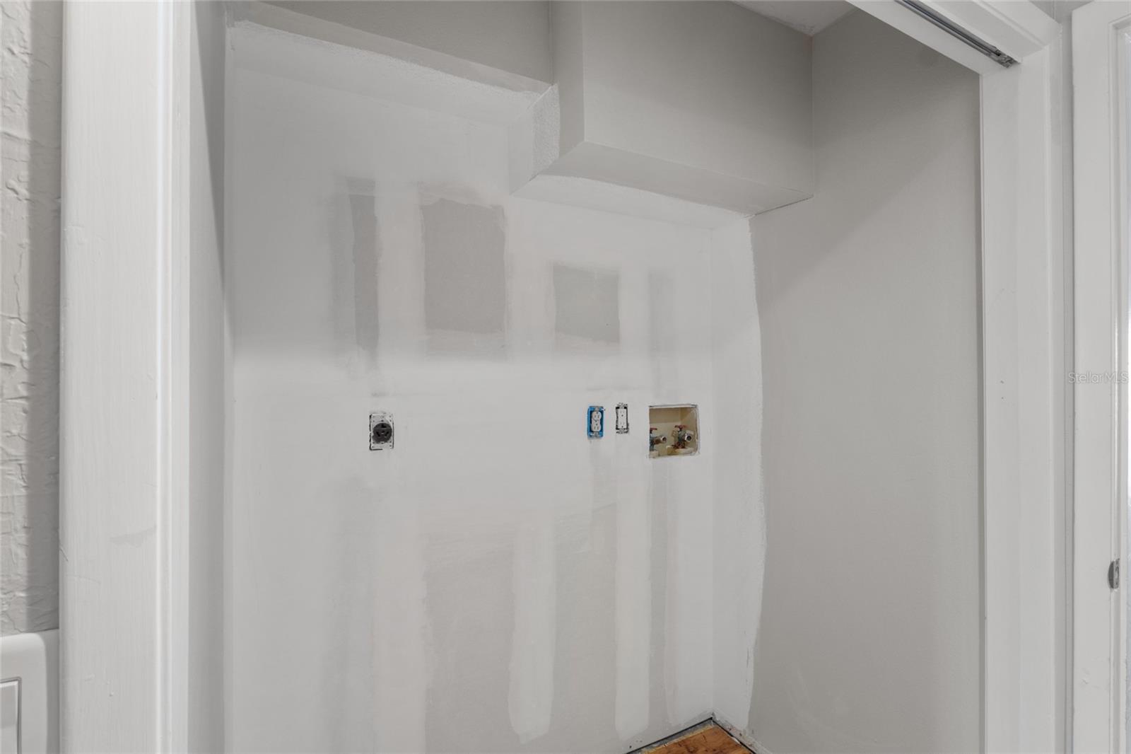 MARINERS COVE CONDO PH I - Residential