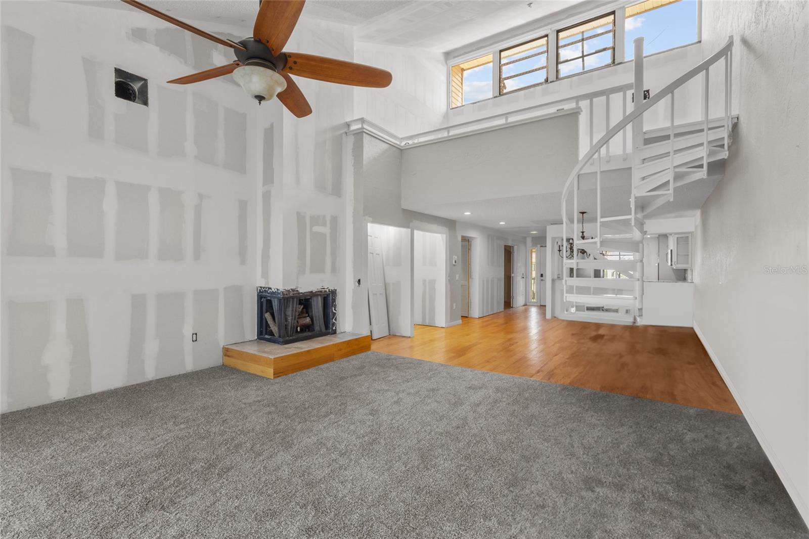 MARINERS COVE CONDO PH I - Residential