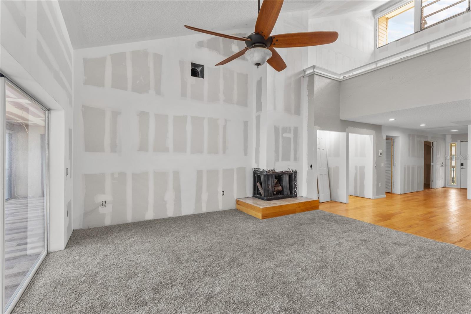 MARINERS COVE CONDO PH I - Residential