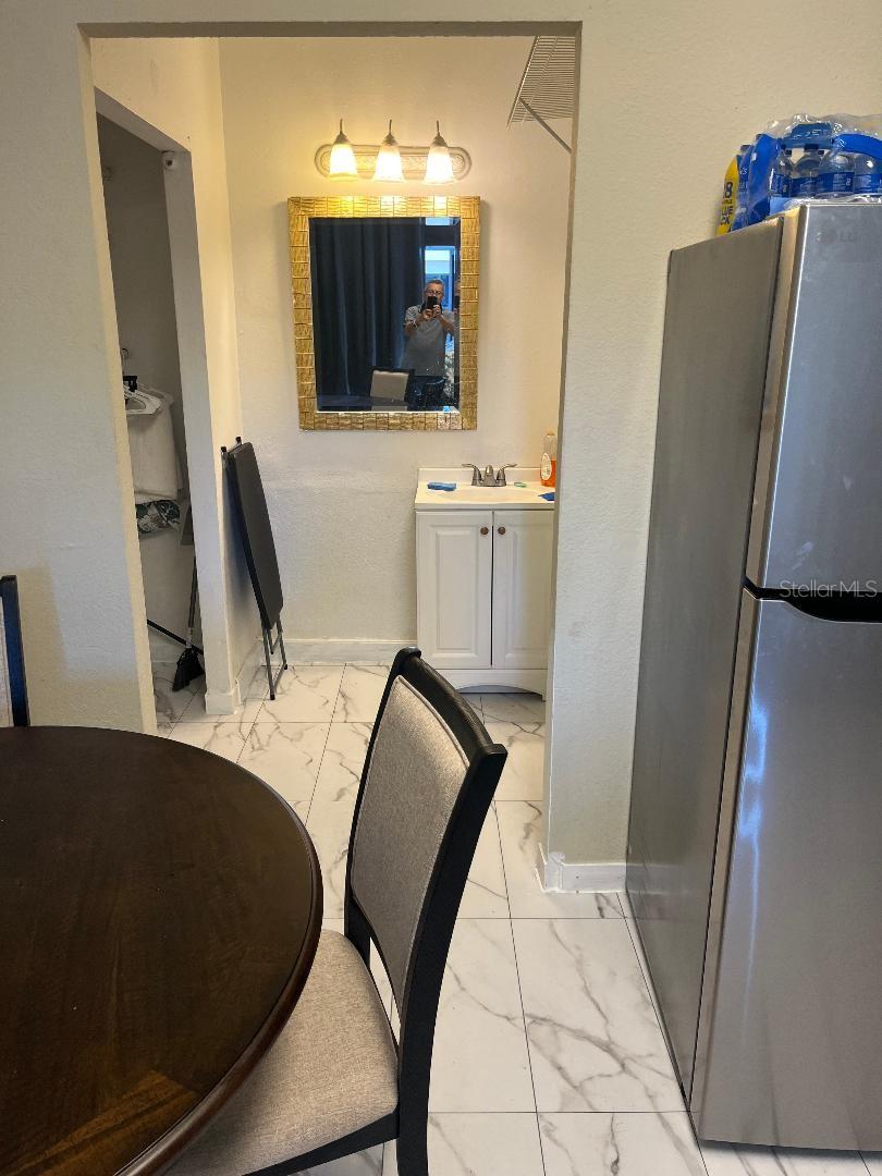 ALLIANCE CONDO - Residential Lease