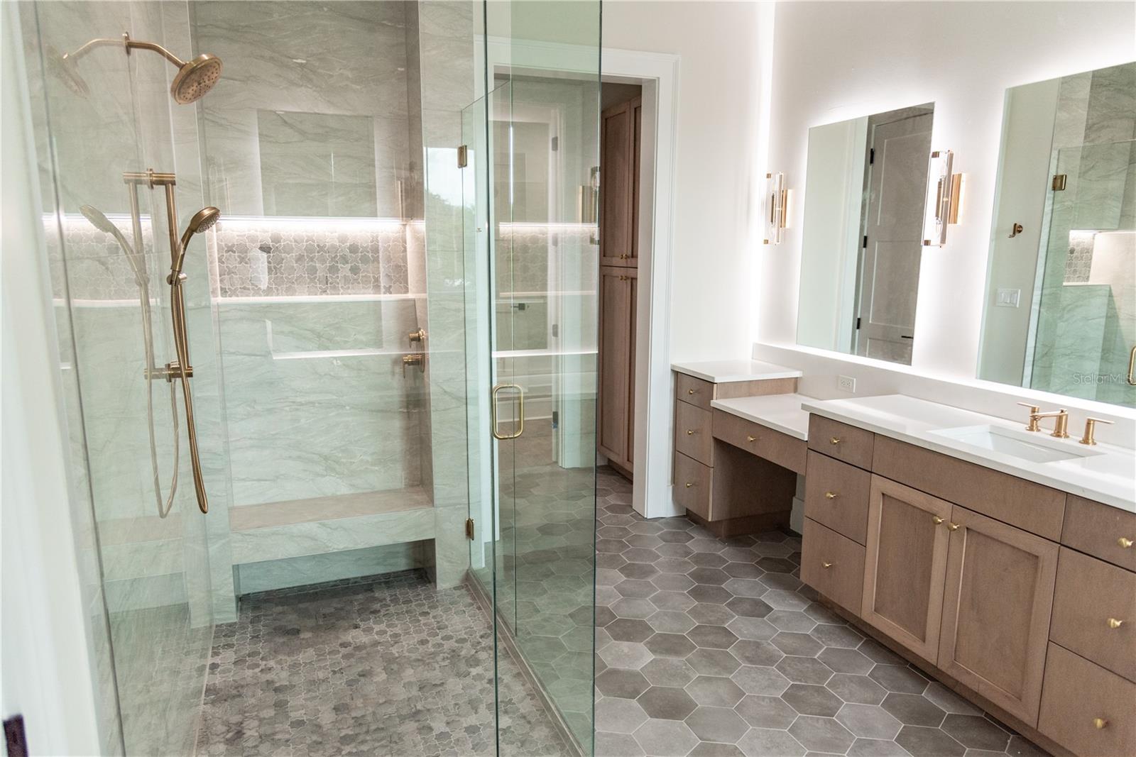 BEL MAR REV UNIT 8 - Residential