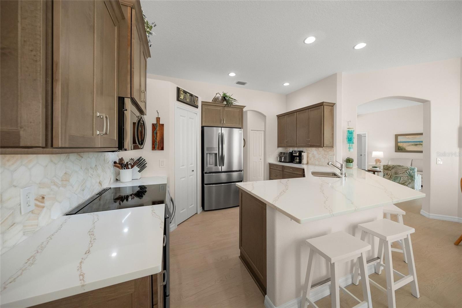 LAUREL MEADOWS - Residential