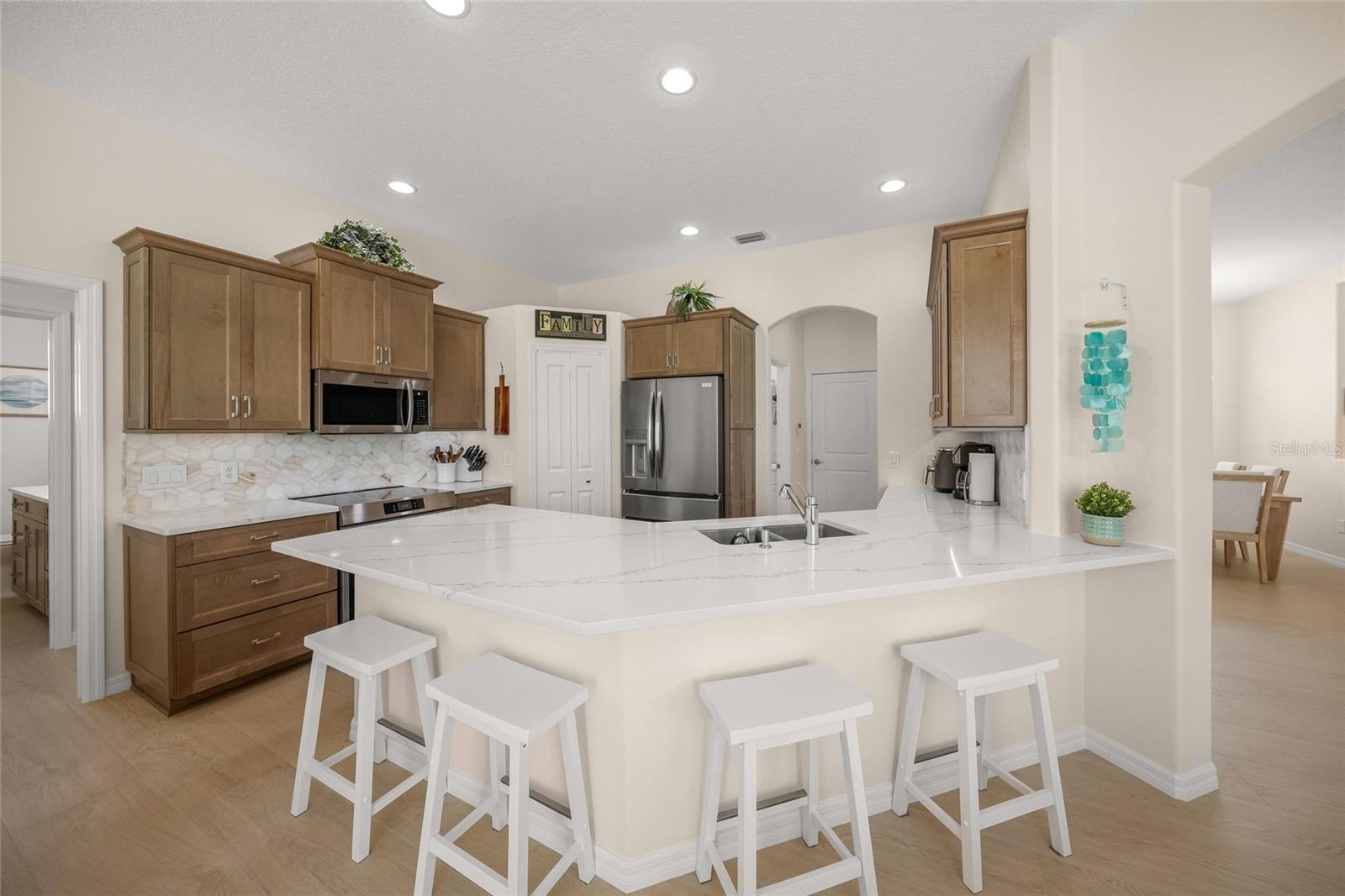 LAUREL MEADOWS - Residential