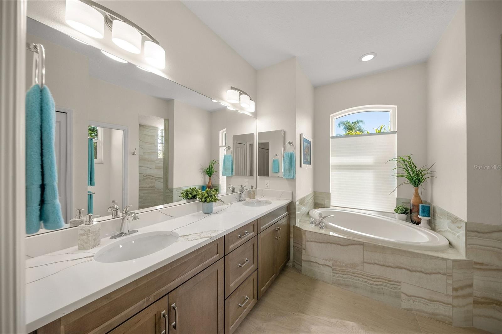 LAUREL MEADOWS - Residential