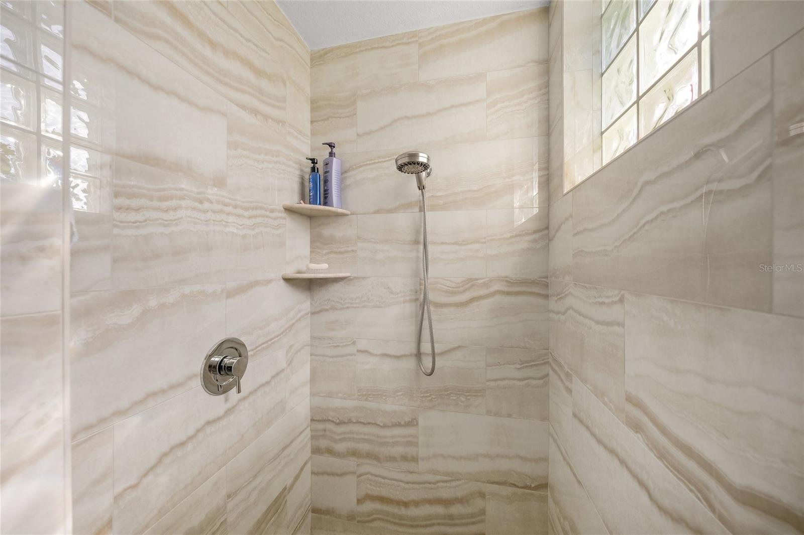 LAUREL MEADOWS - Residential