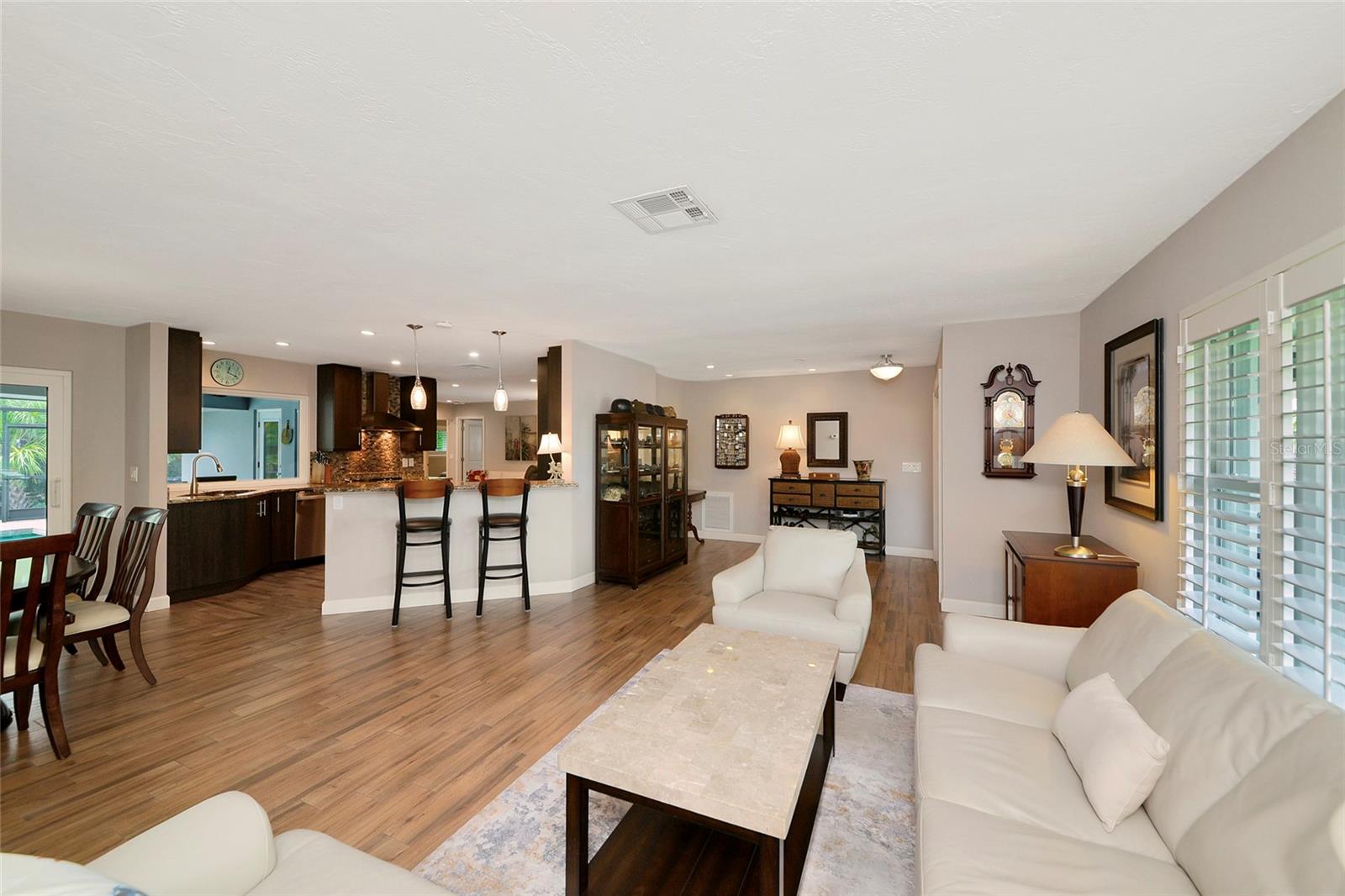 SOUTHBAY YACHT & RACQUET CLUB - Residential