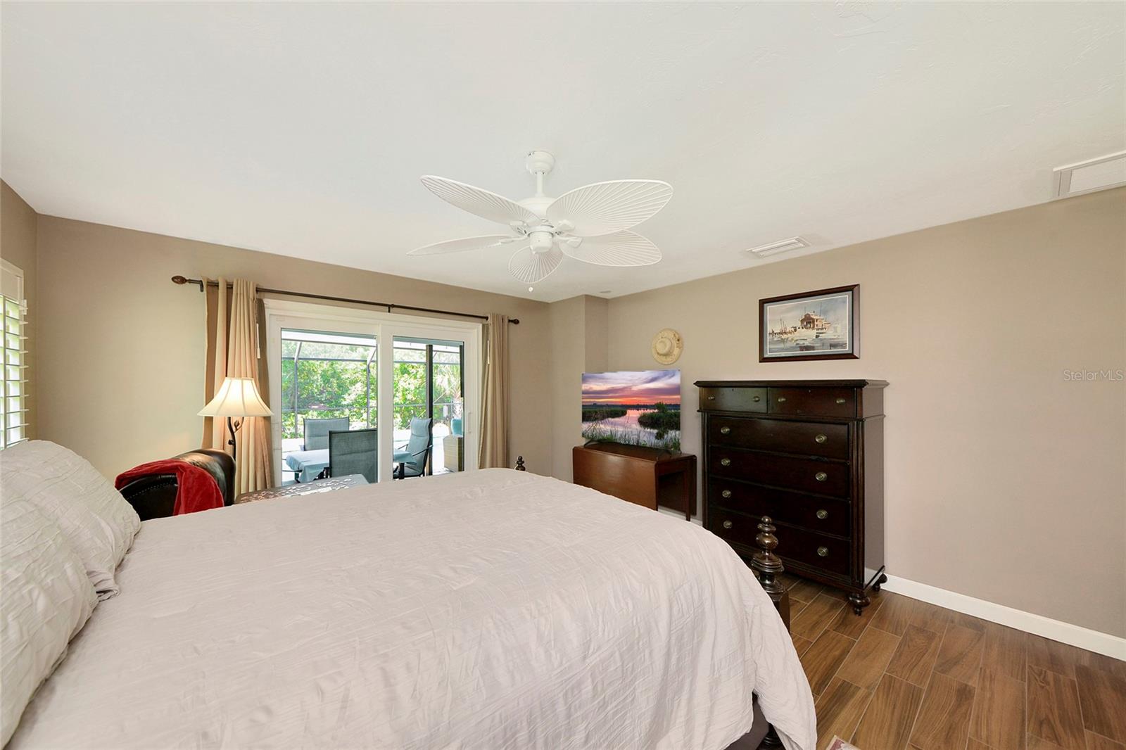 SOUTHBAY YACHT & RACQUET CLUB - Residential