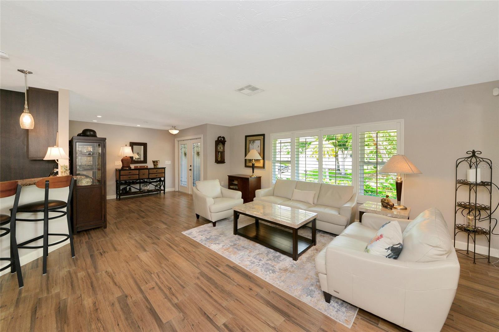 SOUTHBAY YACHT & RACQUET CLUB - Residential