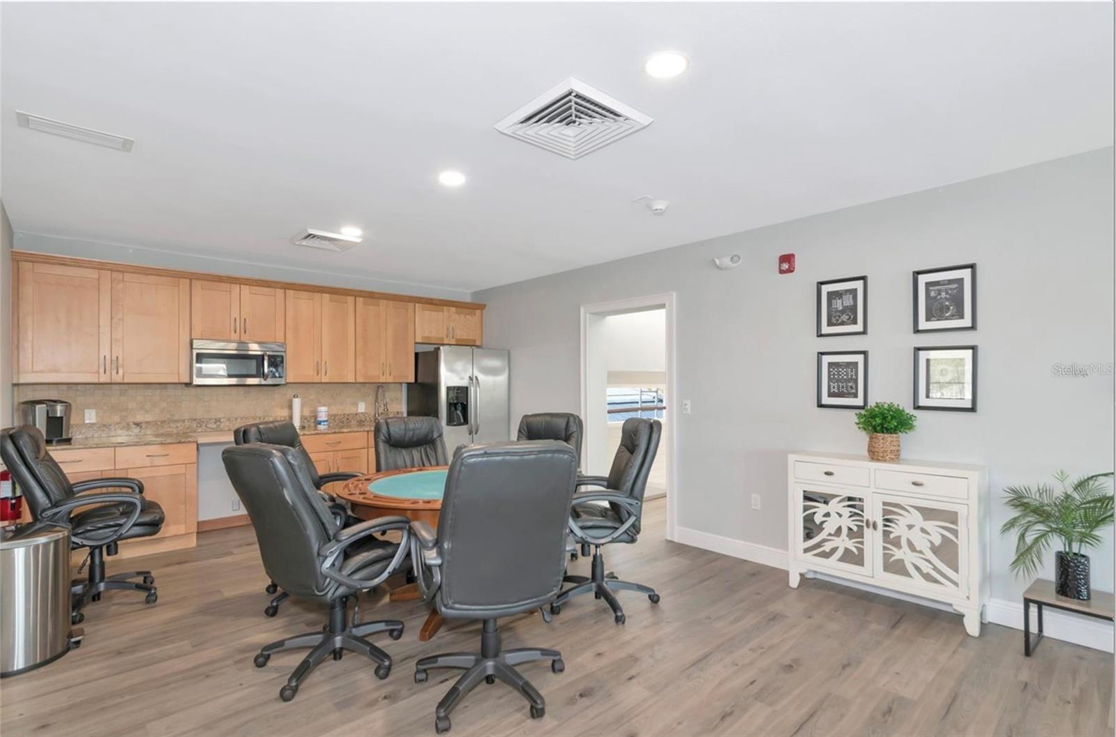 SOUTHBAY YACHT & RACQUET CLUB - Residential