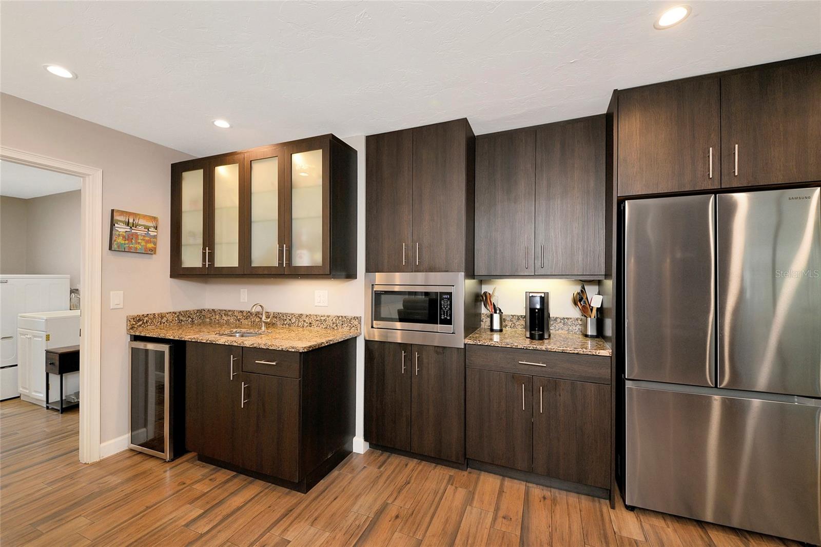 SOUTHBAY YACHT & RACQUET CLUB - Residential