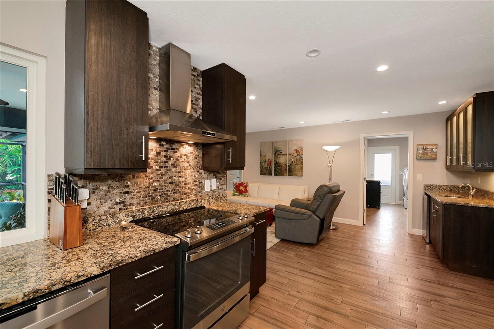 SOUTHBAY YACHT & RACQUET CLUB - Residential