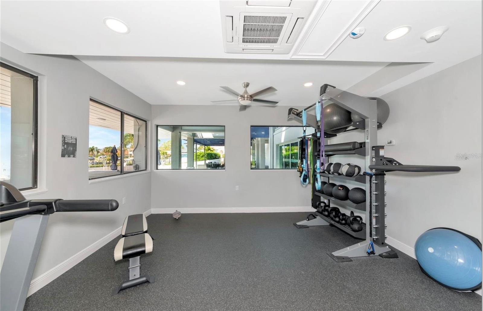 SOUTHBAY YACHT & RACQUET CLUB - Residential