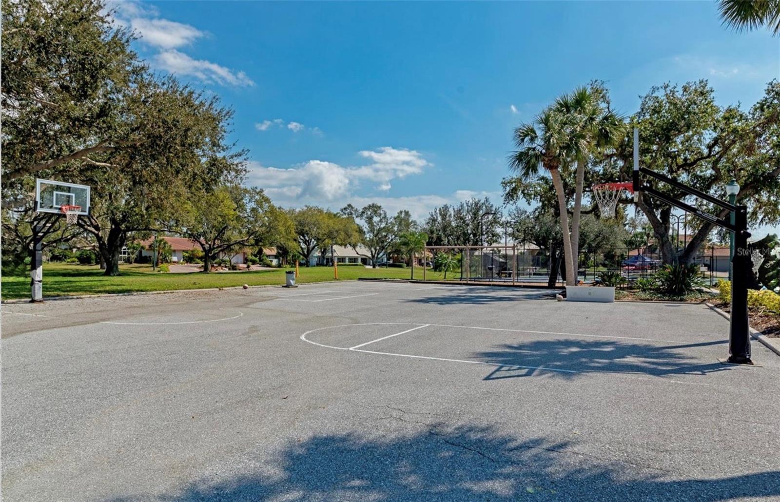 SOUTHBAY YACHT & RACQUET CLUB - Residential