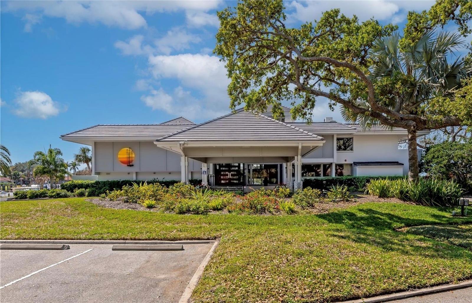 SOUTHBAY YACHT & RACQUET CLUB - Residential