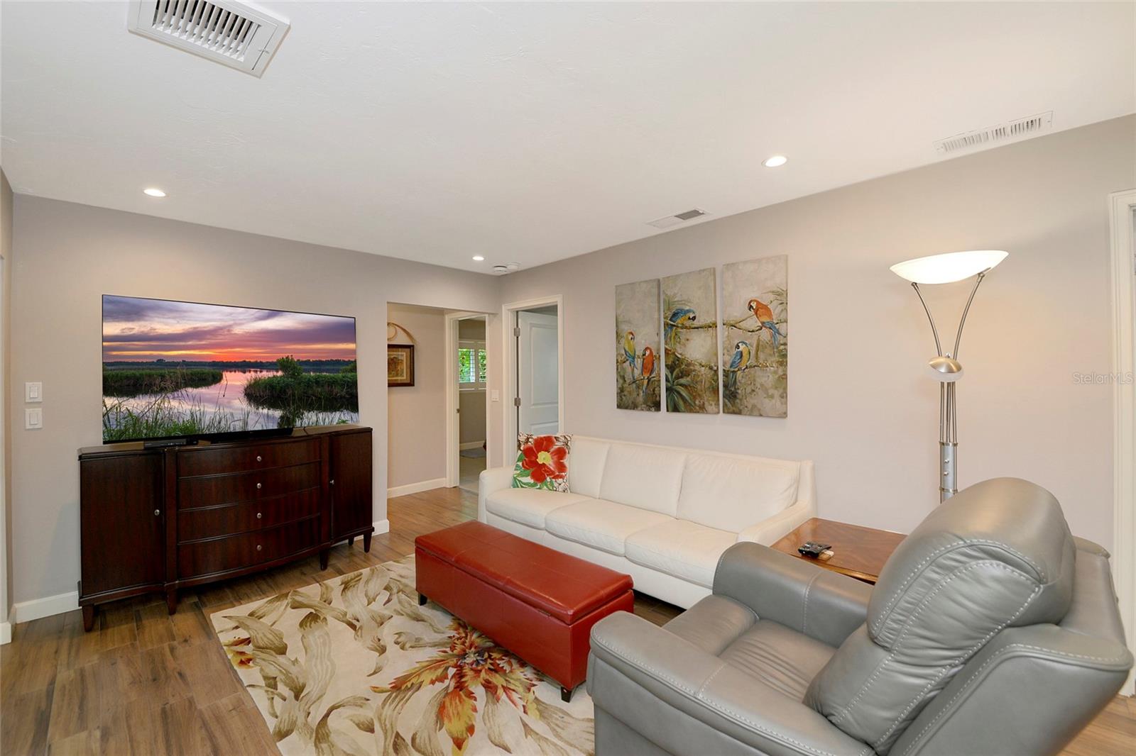 SOUTHBAY YACHT & RACQUET CLUB - Residential