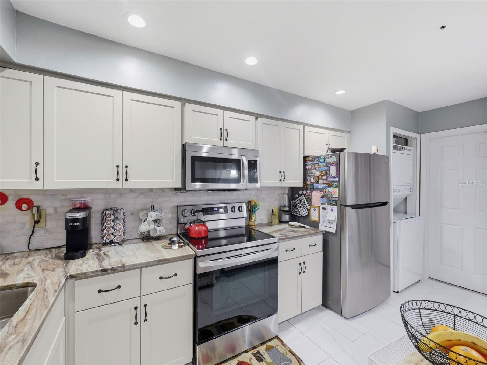 NORTHBRIDGE AT COUNTRY CREEK - Residential