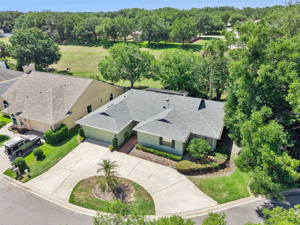 Photo of 1748 Lake Marion Drive, Apopka, FL 32712 (MLS # G5112524)