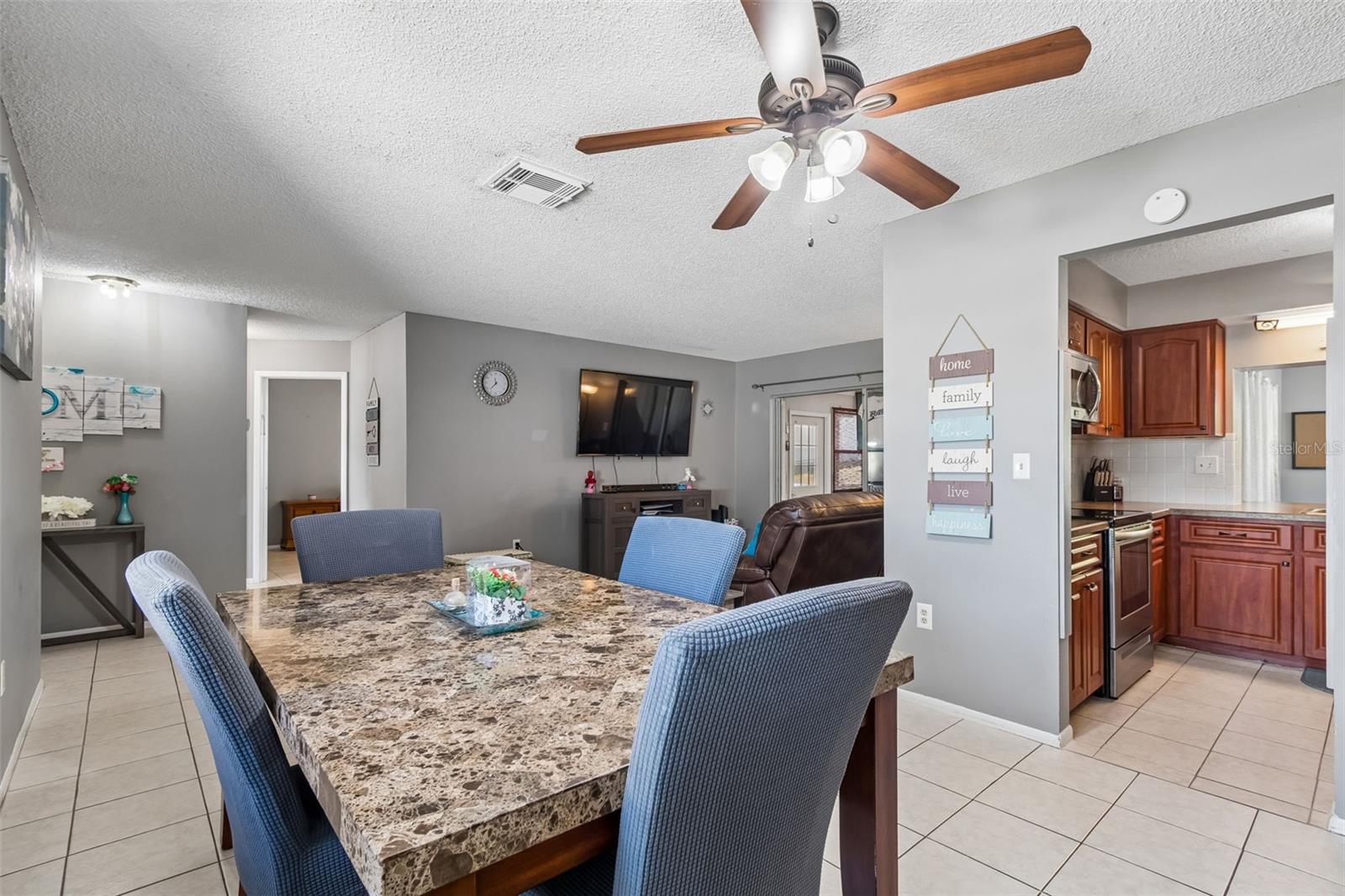 SPRING HILL - Residential