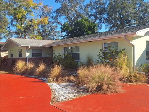 Photo of 505 N Highland Avenue, Clearwater, FL 33755 (MLS # TB8453434)