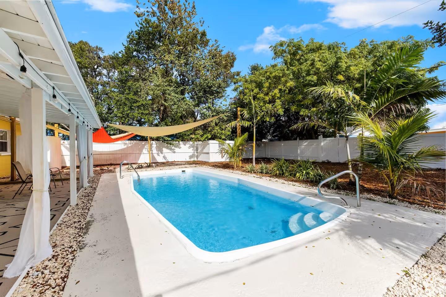 CROSS BAYOU ESTATES - Residential