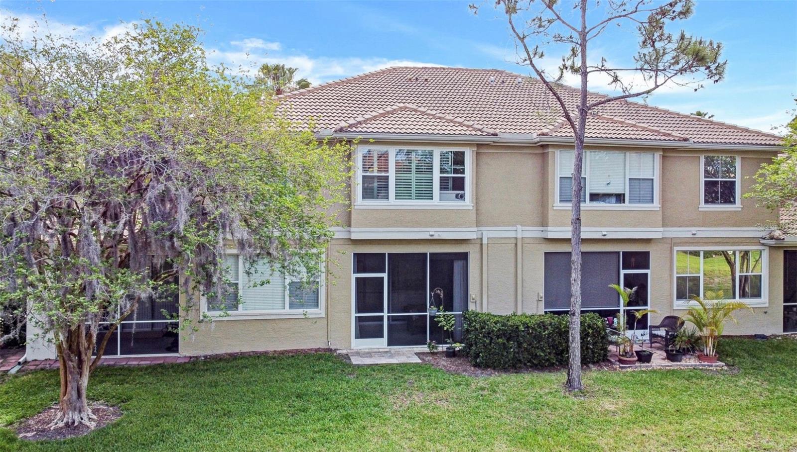 COVERED BRIDGE TWNHMS - Residential