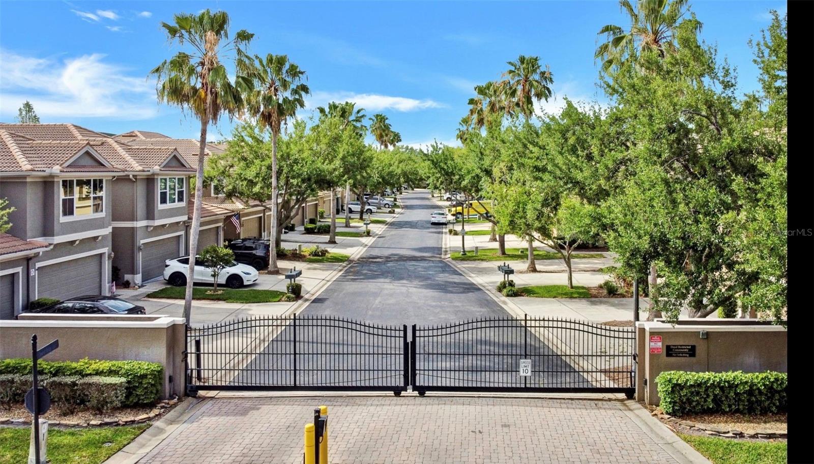 COVERED BRIDGE TWNHMS - Residential