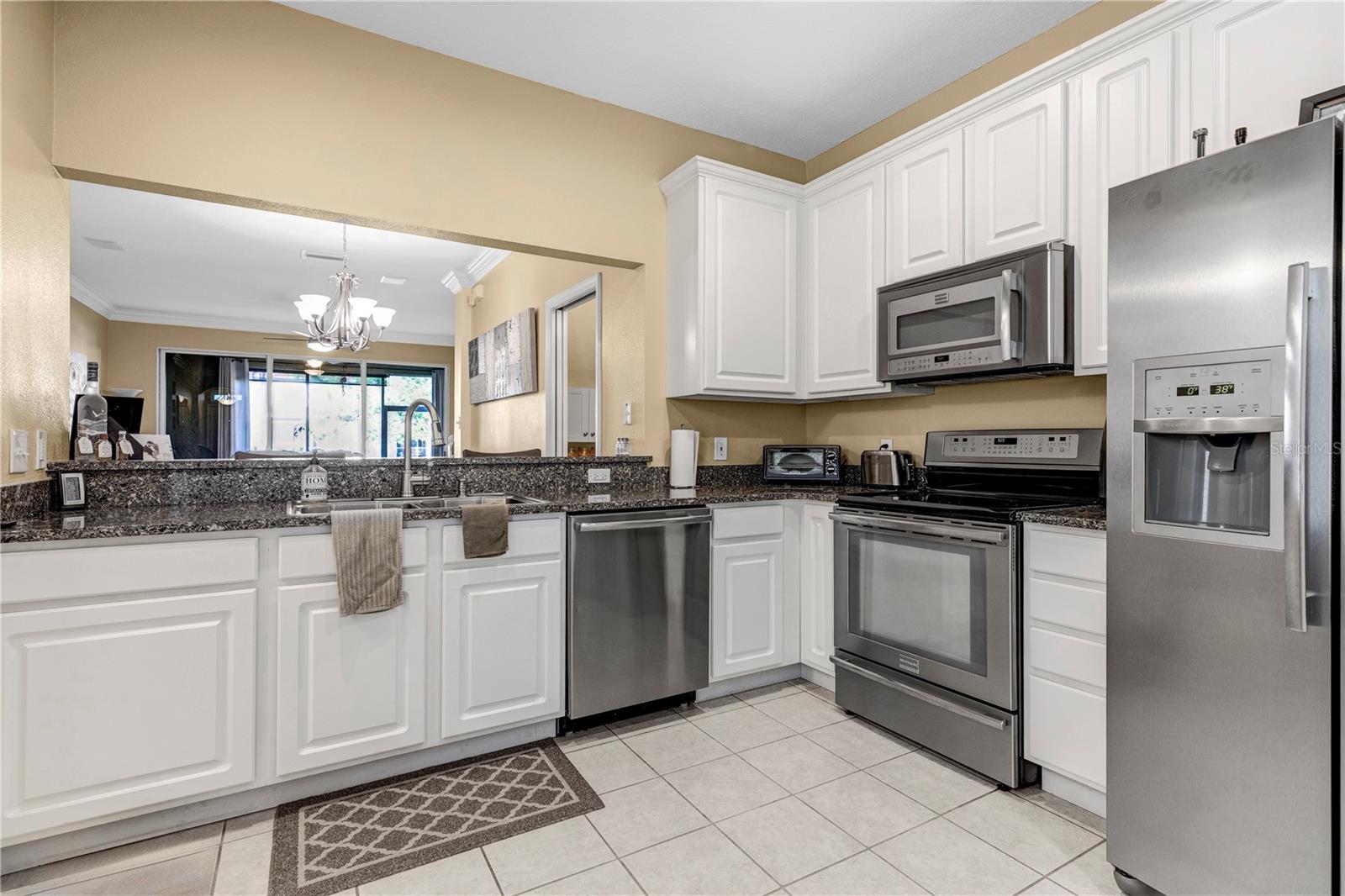 COVERED BRIDGE TWNHMS - Residential