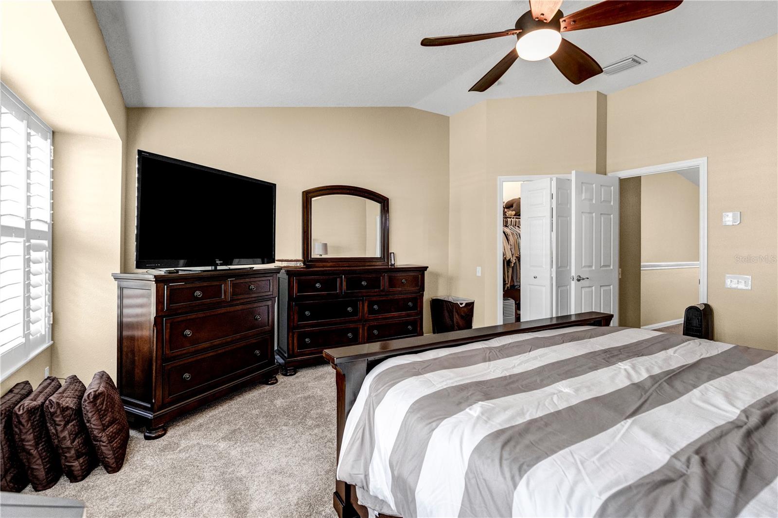 COVERED BRIDGE TWNHMS - Residential