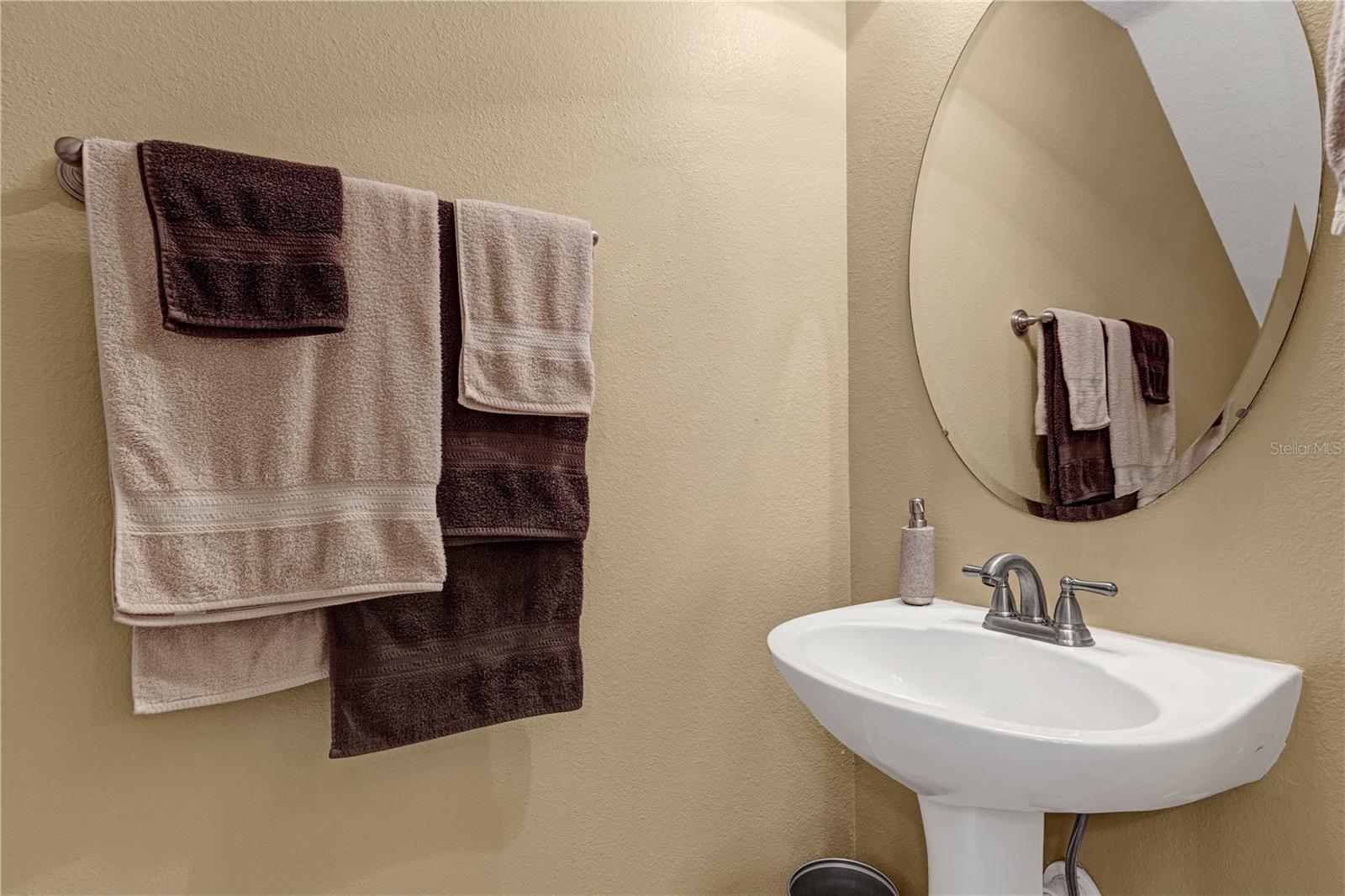 COVERED BRIDGE TWNHMS - Residential