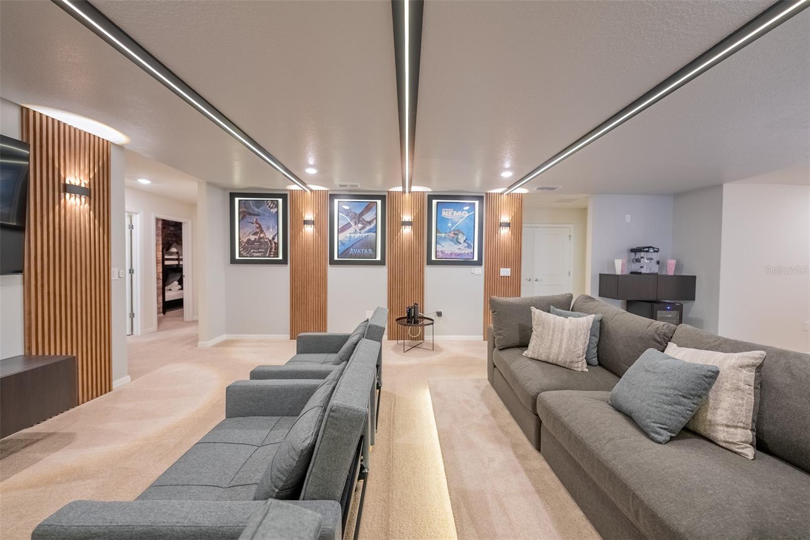 WINDSOR ISLAND RESIDENCE PH 3 - Residential