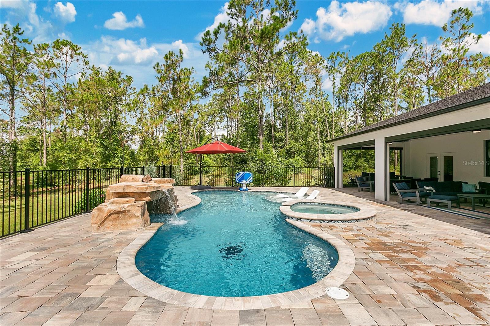 GROVELAND FARMS R24-T22-S35 - Residential