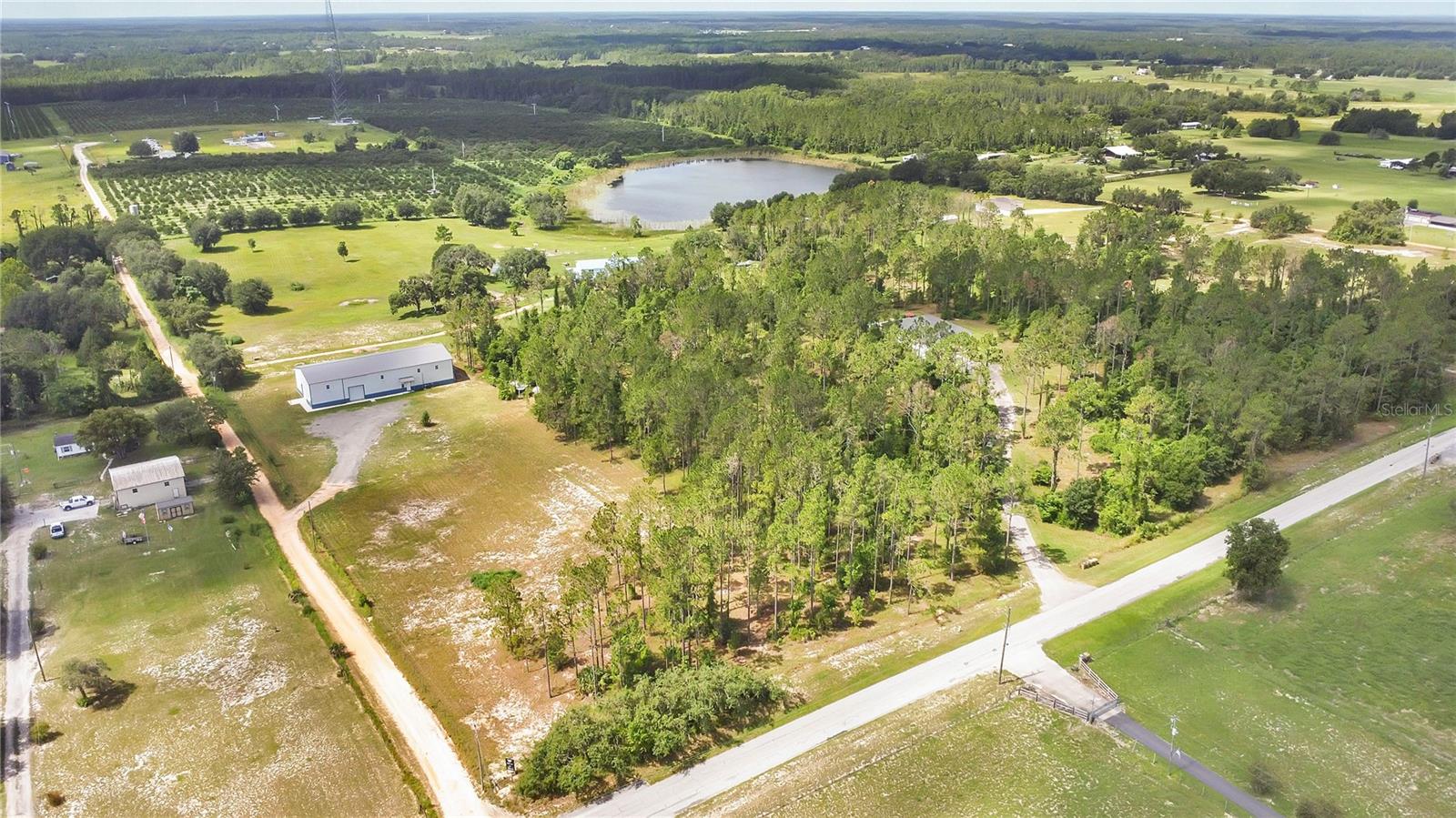 GROVELAND FARMS R24-T22-S35 - Residential