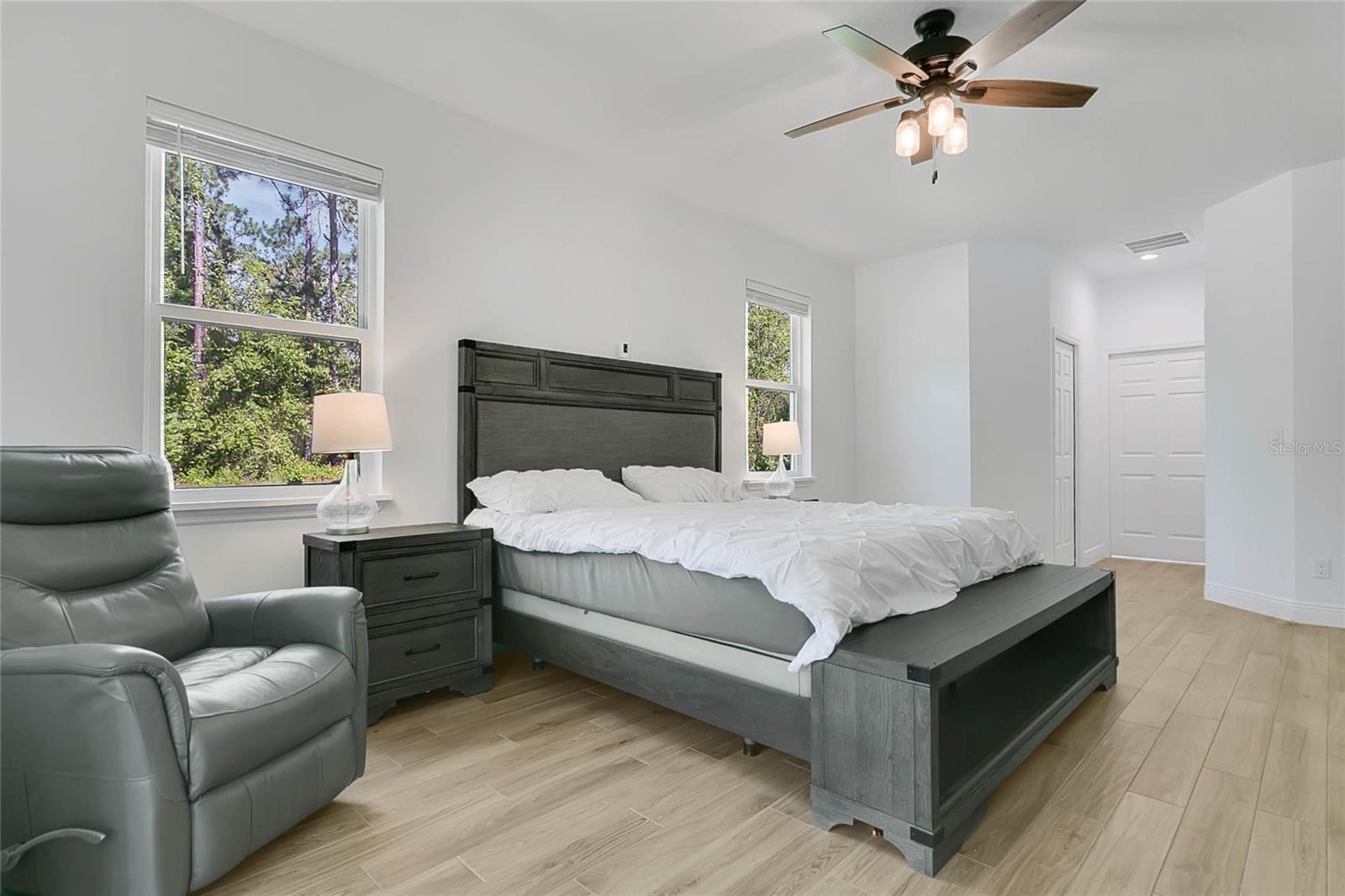 GROVELAND FARMS R24-T22-S35 - Residential