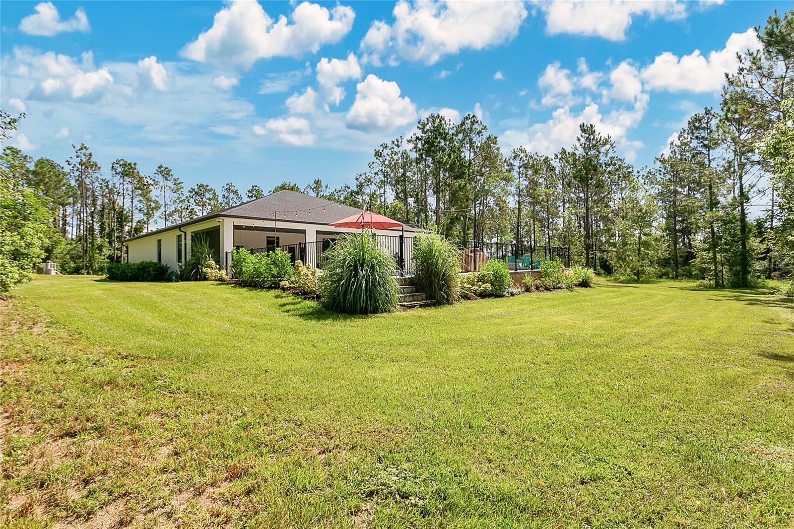 GROVELAND FARMS R24-T22-S35 - Residential
