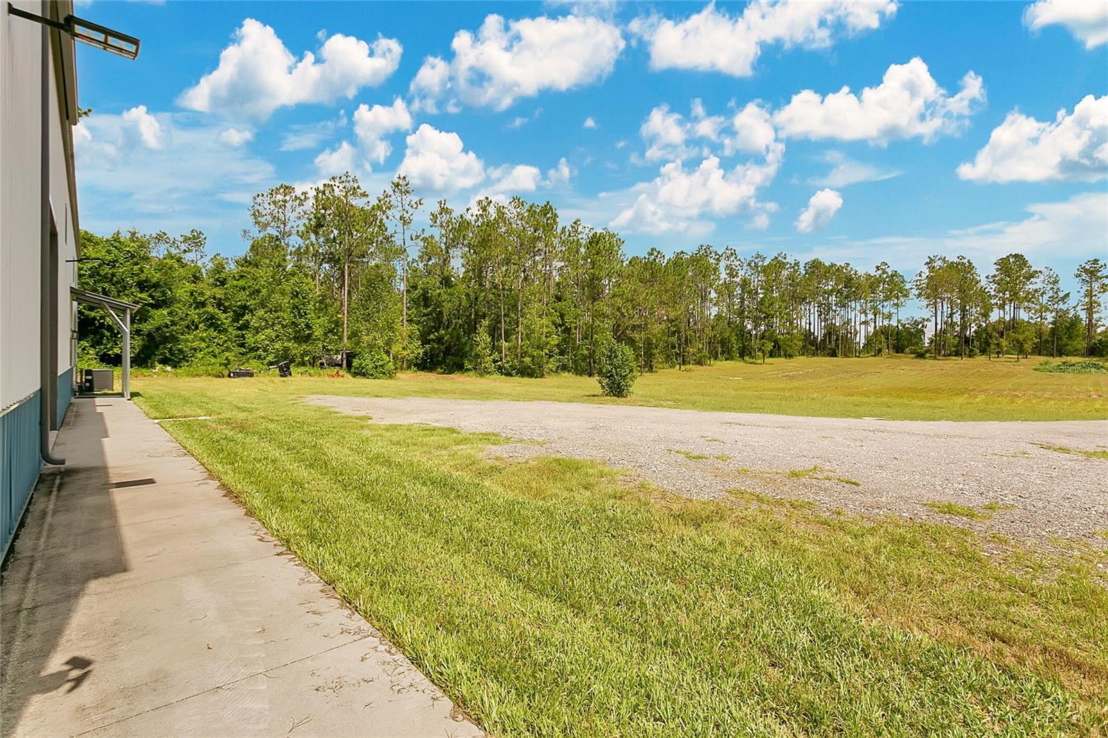 GROVELAND FARMS R24-T22-S35 - Residential