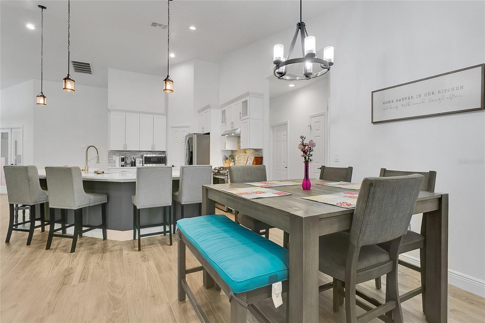 GROVELAND FARMS R24-T22-S35 - Residential