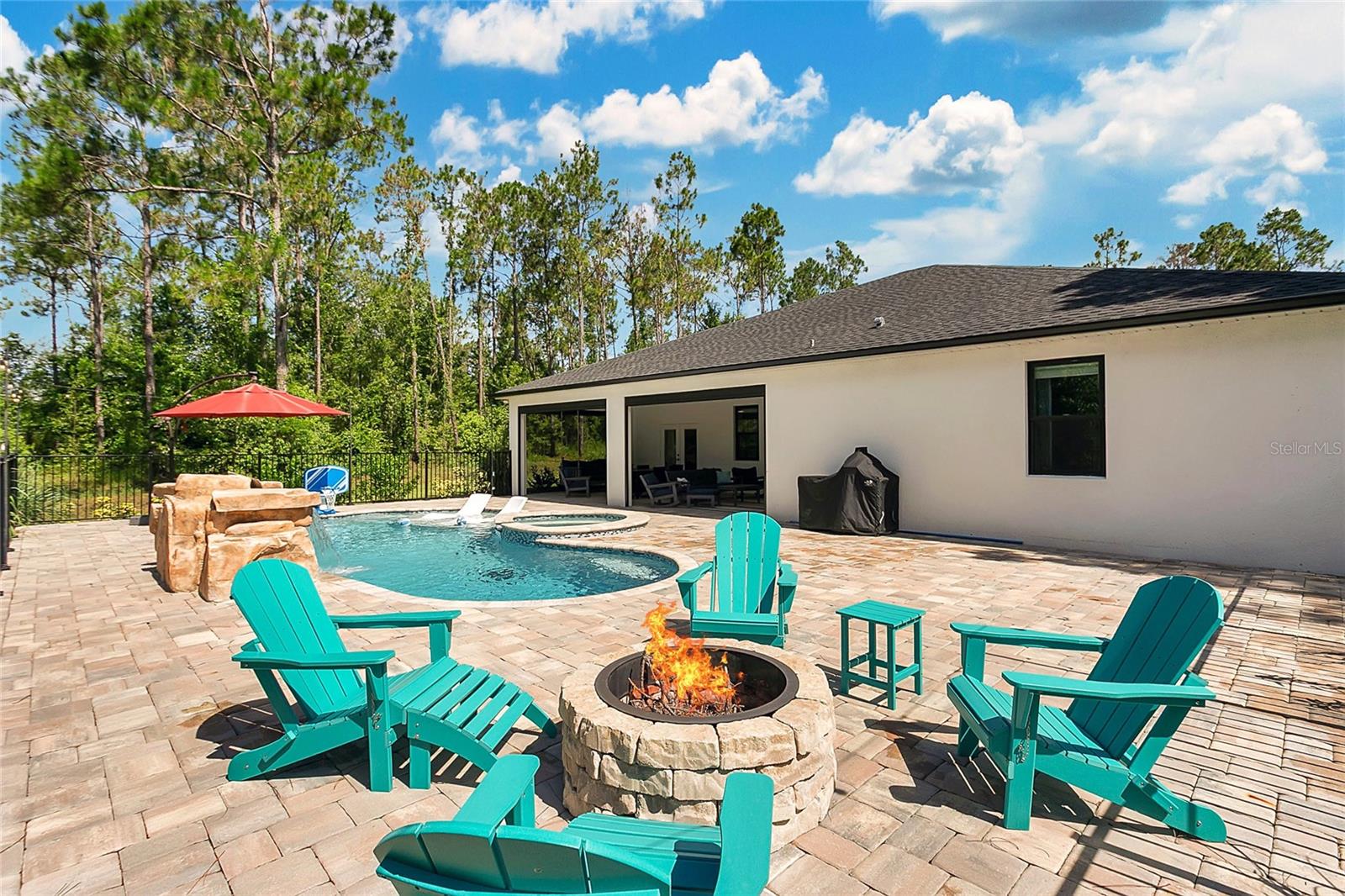 GROVELAND FARMS R24-T22-S35 - Residential