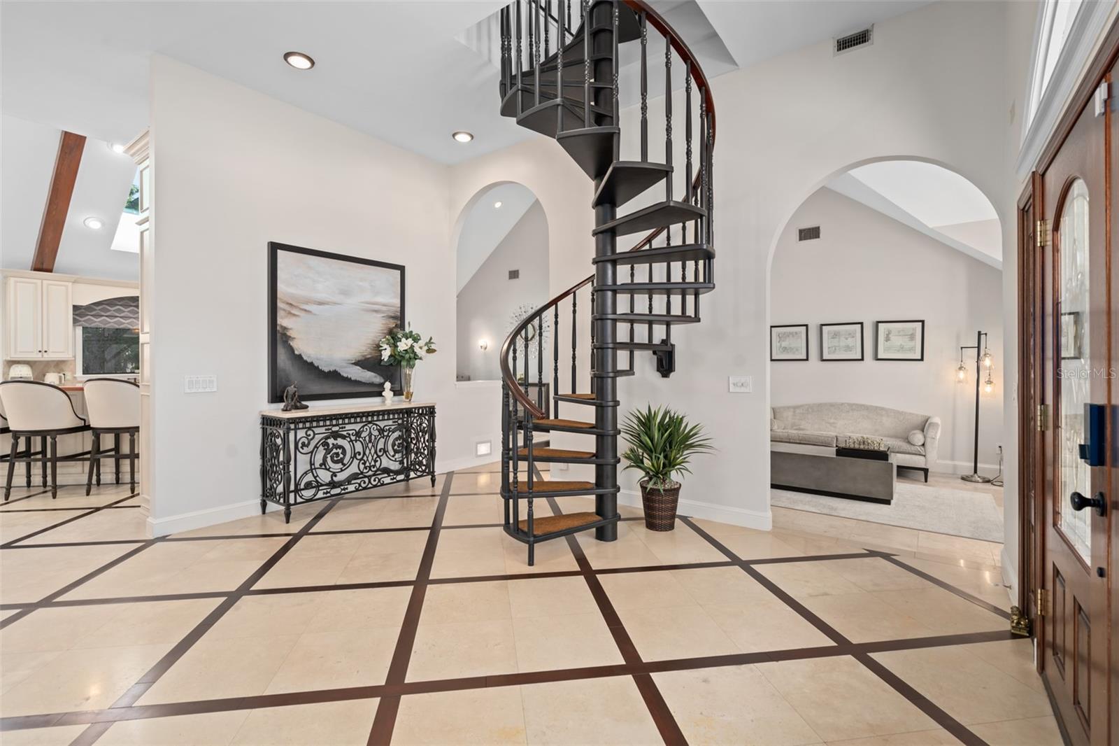 2214 EARLEAF COURT
