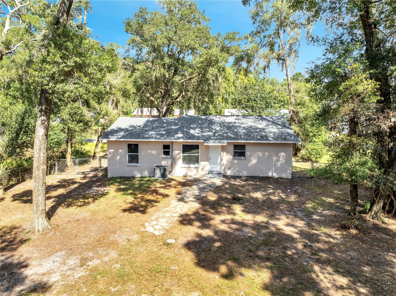 DUNNELLON HILLS - Residential