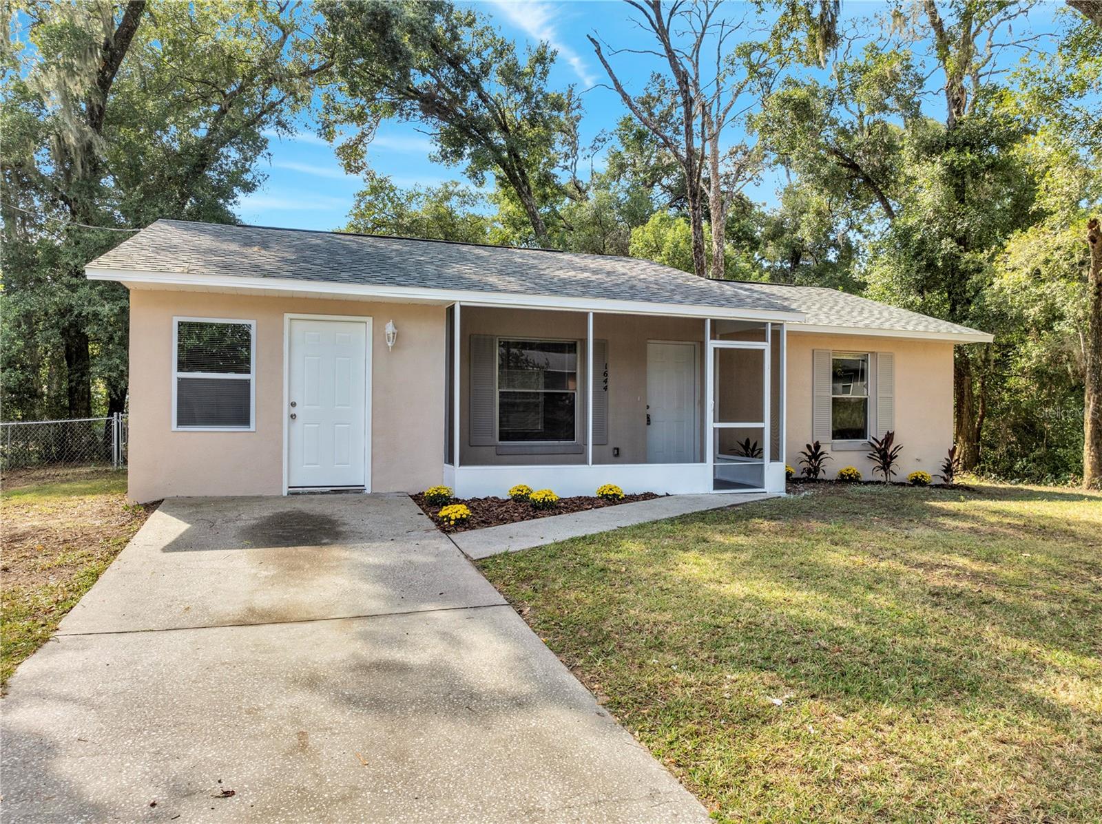 DUNNELLON HILLS - Residential