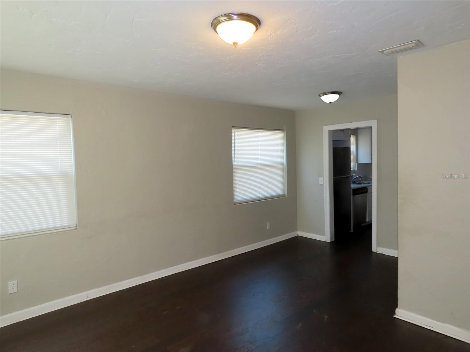 VICTORY HEIGHTS - Residential