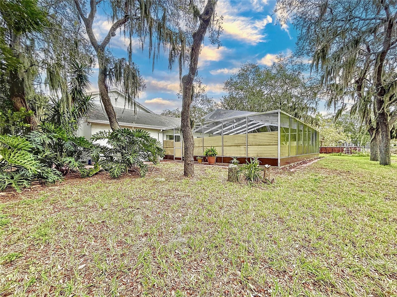 SPRING HILL - Residential