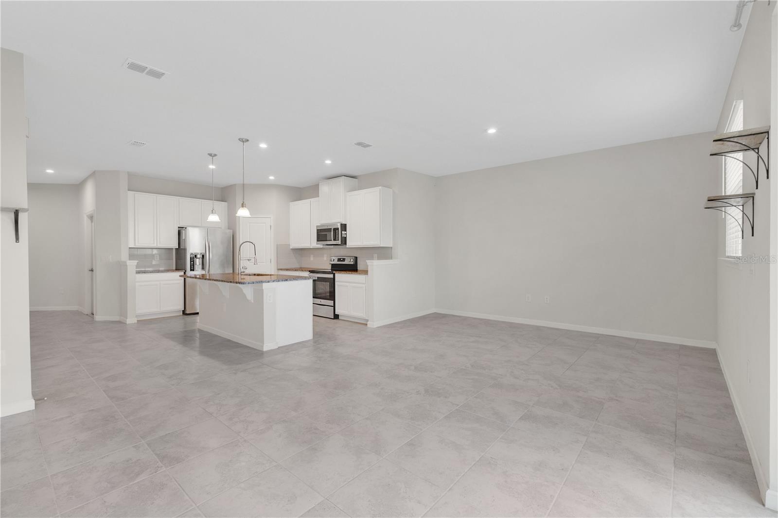 2690 PLEASANT CYPRESS CIRCLE