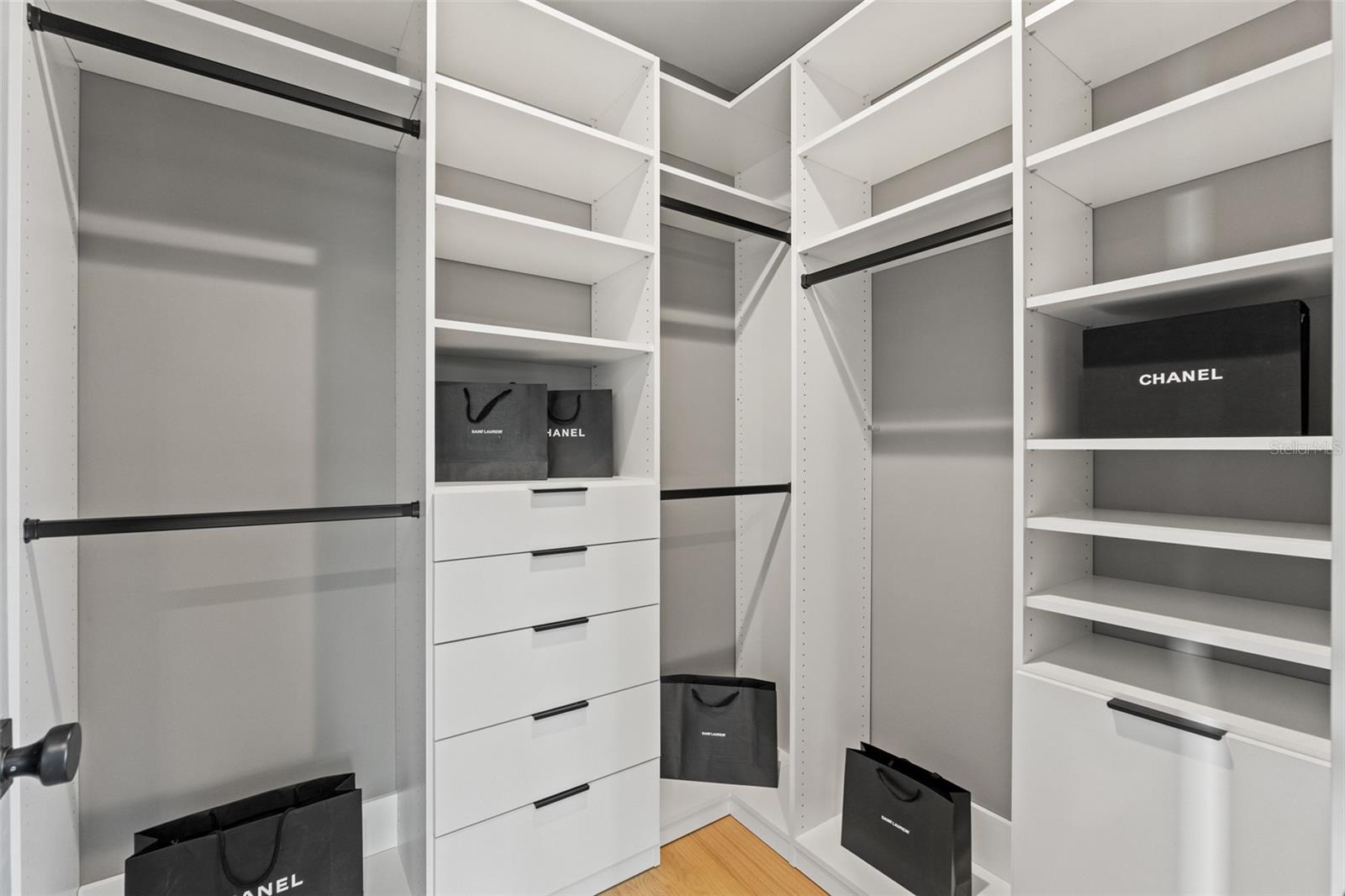 RIDGEWOOD PARK - Residential Lease