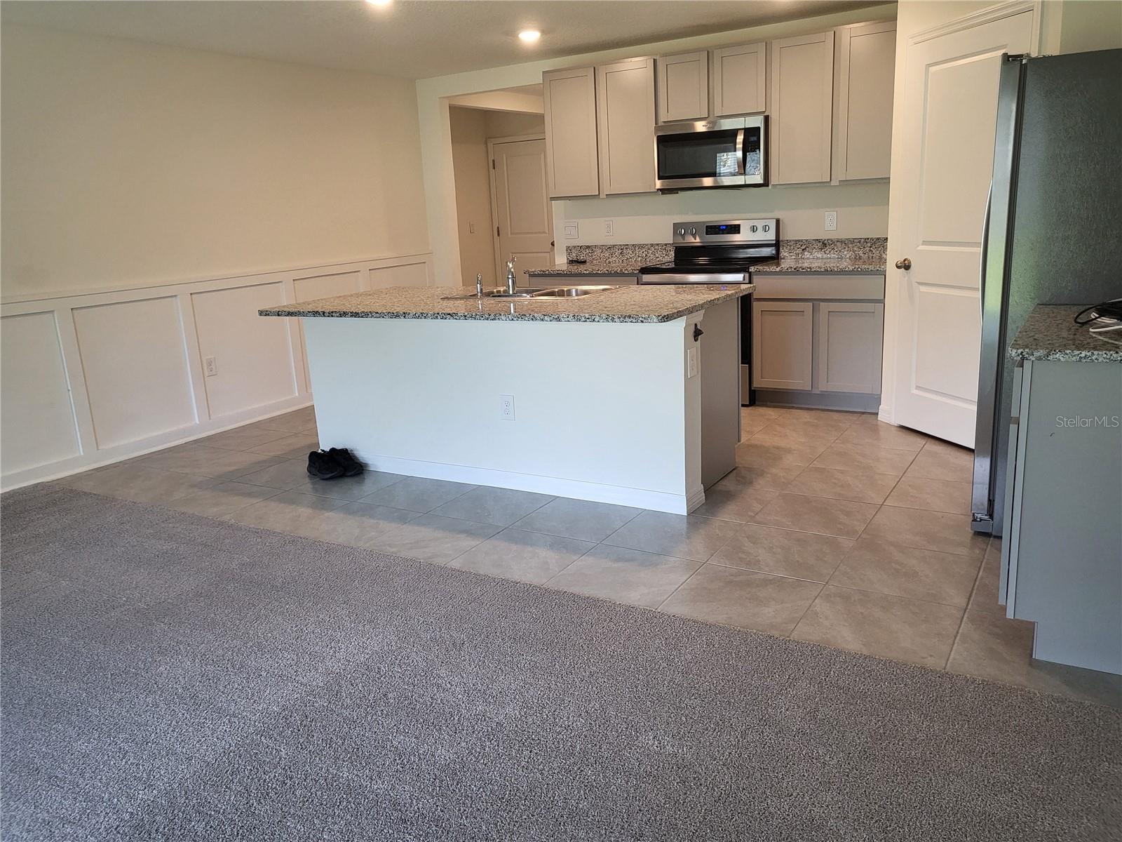 ZEPHYR LAKES SUB - Residential Lease